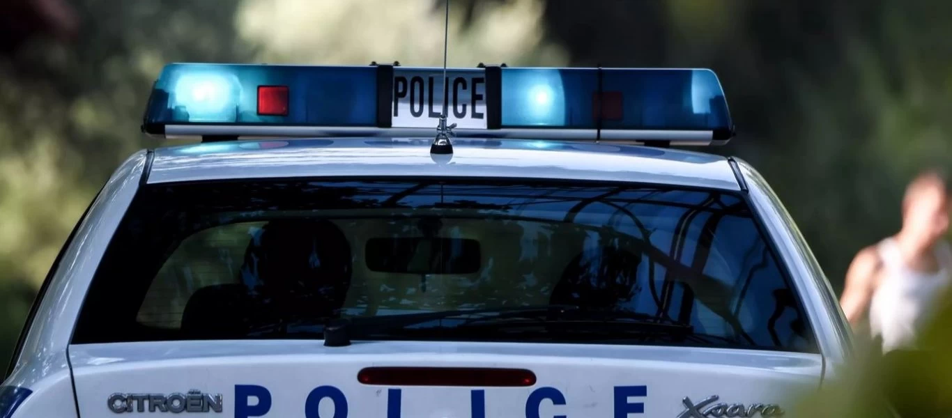 Ηράκλειο: Χειροπέδες σε πατέρα και γιο για ναρκωτικά και οπλισμό